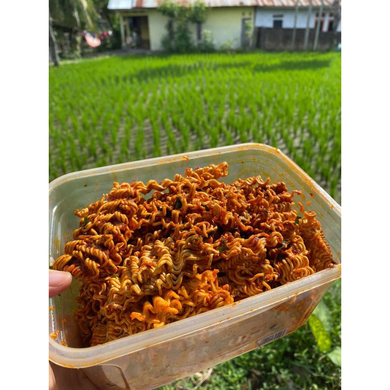 

75GR MIE KREMEZ/ MIE KERING PEDAS DAUN JERUK TERLARIS