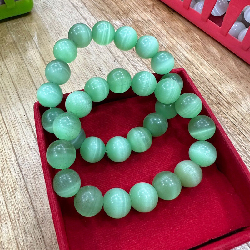 gelang batu mata kucing