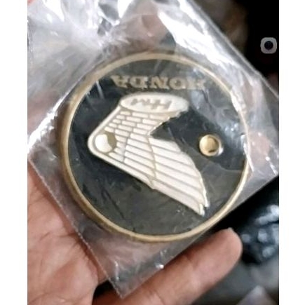 Emblem Tangki CB Dream