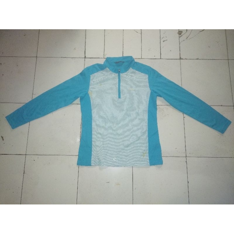 preloved kaos olahraga wanita