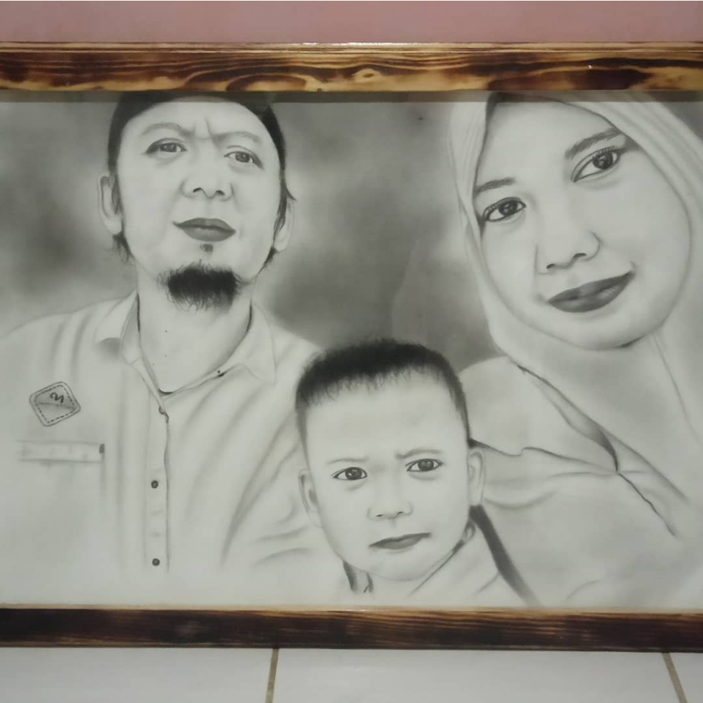 Jasa Lukisan Wajah Hitam Putih
