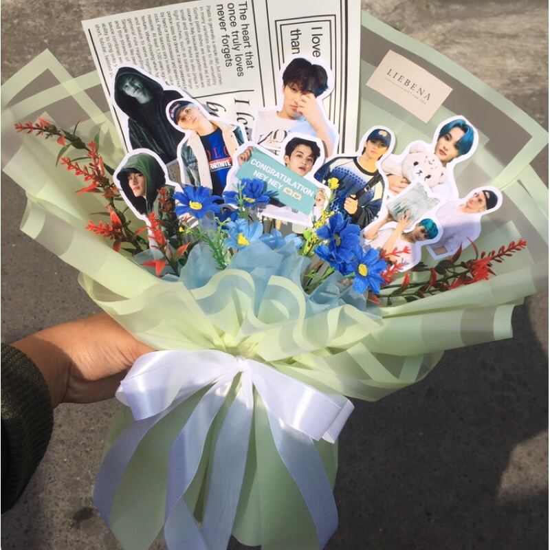 BUKET FOTO BUNGA IDOL KPOP HADIAH WISUDA CUSTOM