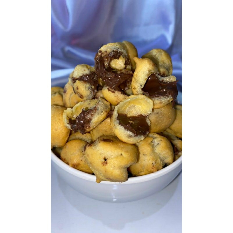 

Kue Soes Coklat 200 gram