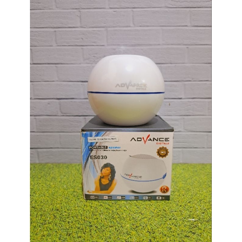 speaker mini advance ES-030R Bluetooth / FM Radio / TF Card / Aux / USB