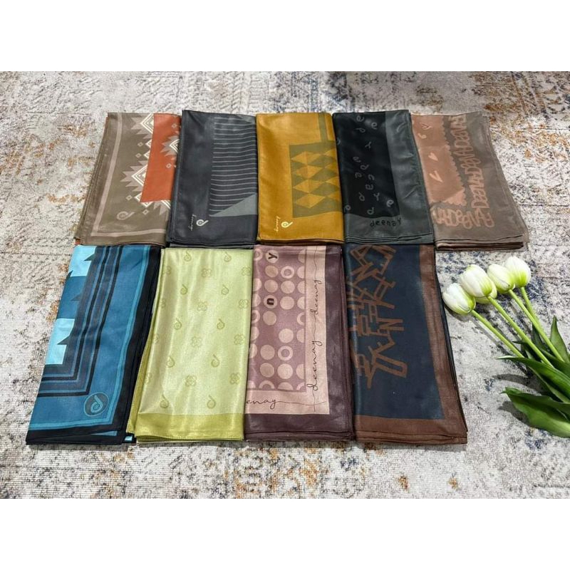 Deenay Scarves - Defect Minor 98% Mulus