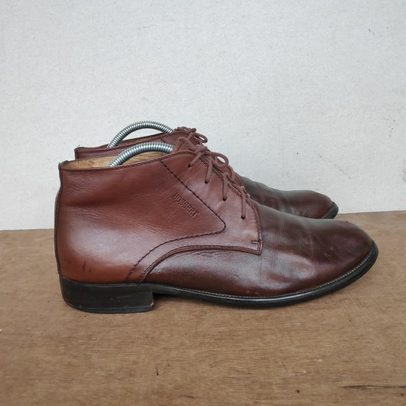 Bossert chuka boots designed in Italy original sepatu pria branded formal kasual vintage kulit prelo