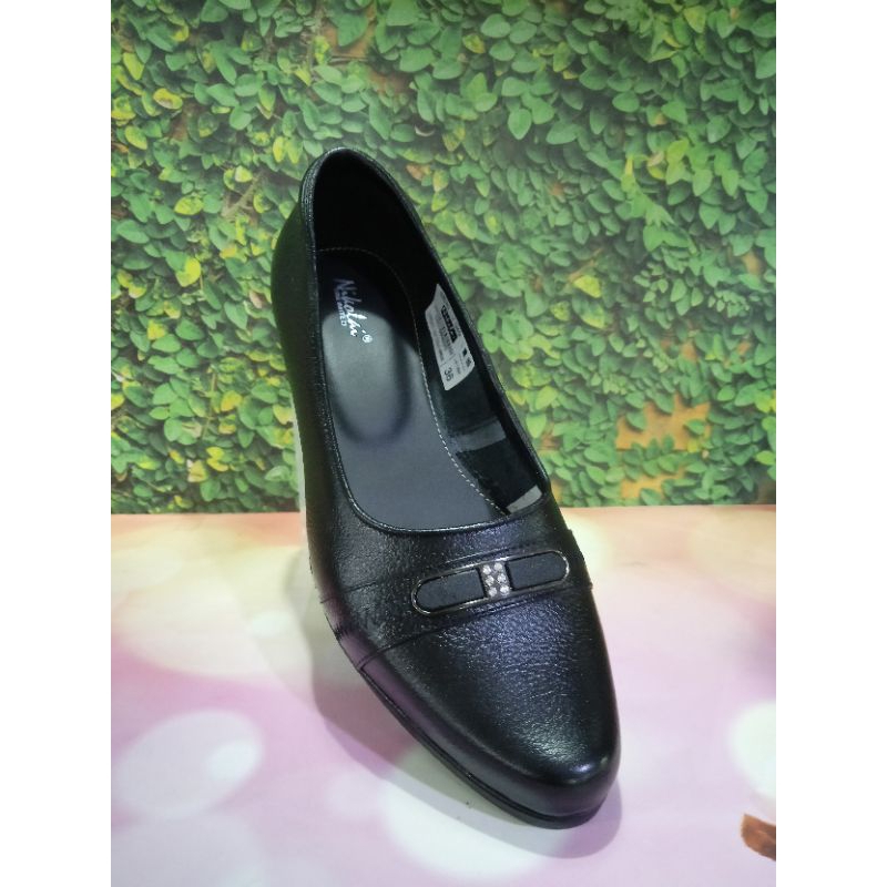 SEPATU WANITA NIKOLAI V-049