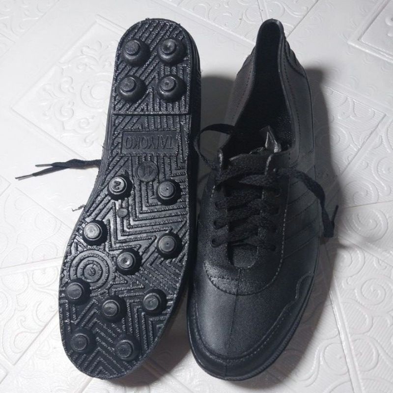 Sepatu  Gambir Hitam 100%Karet Untuk Tani/Ladang