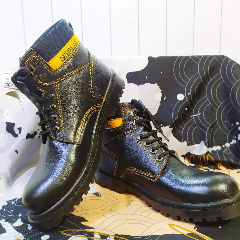 Sepatu proyek pria pakai besi kulit sepatu boot pria catervillar sepatu safety kulit sepaty sapety