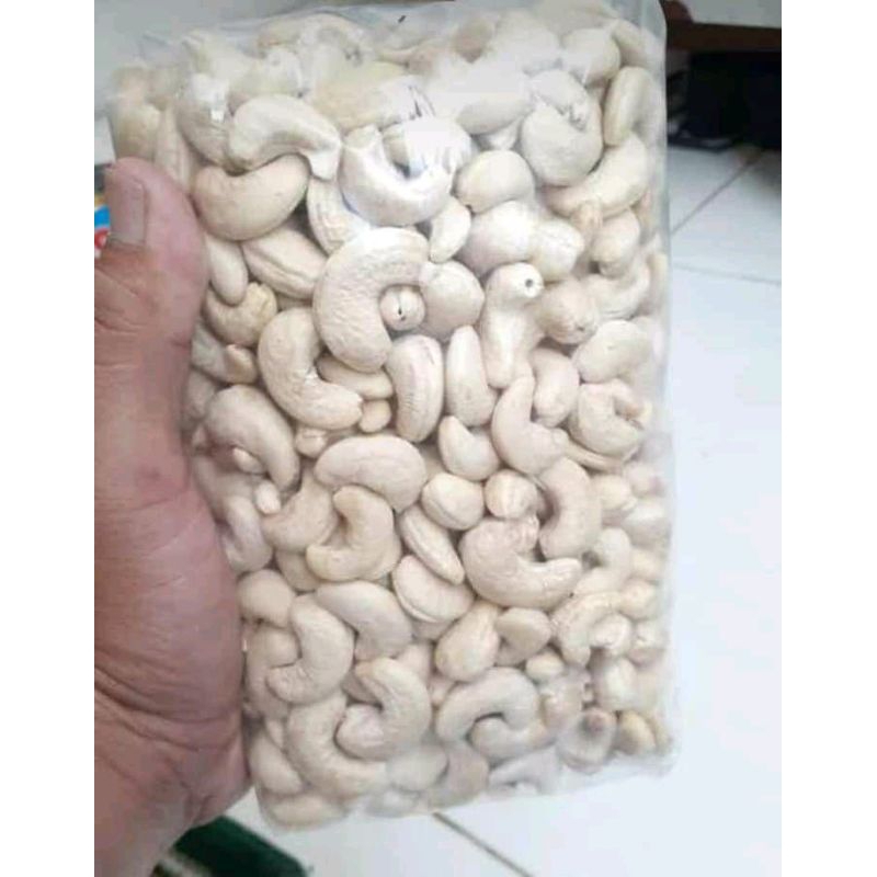 

KACANG MEDE MENTAH KUALITAS PREMIUM KEMASAN 900 GRAM