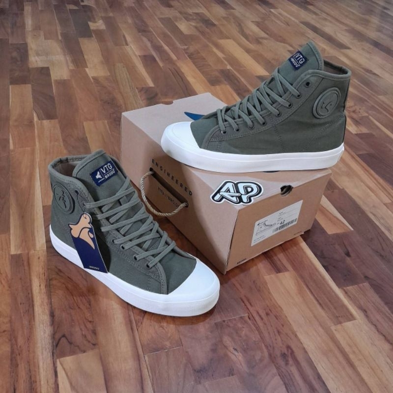 Brodo Vantage V2 High Olive Sepatu