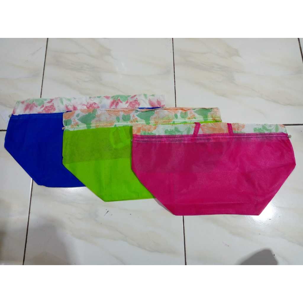 

1 LUSIN ( 12 pc ) Tas Spunbond SERUT / PITA uk 15x15 / 18x18 / 20x20 / 22x22 / 25x25 - Tas Kain Polos