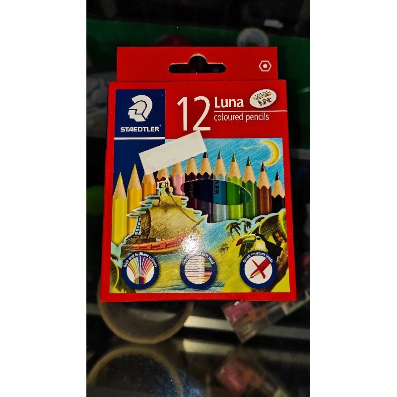 

Staedtler Luna Pendek Classic 12 Warna