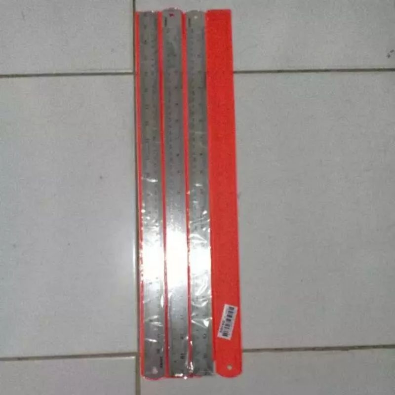

Penggaris Besi 50 cm JOYKO / Garisan Besi 50cm TEBAL