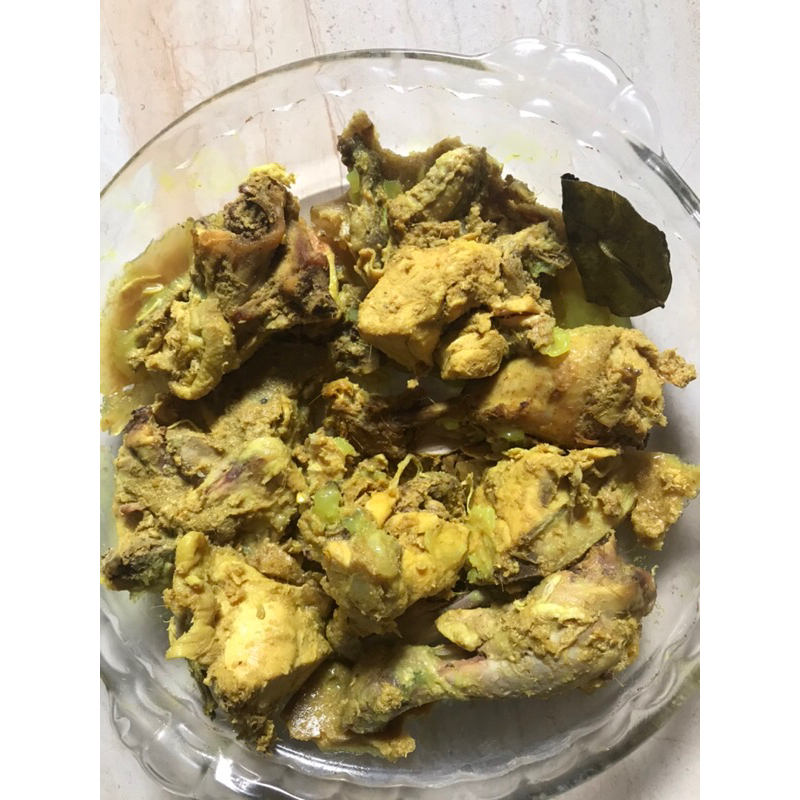 

AYAM BUMBU KUNING EMPUK SIAP GORENG RASA TER ENAK SEDUNIA