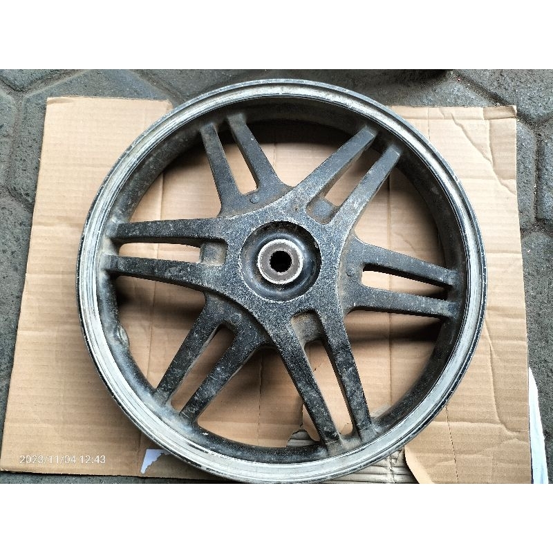 velg spin belakang as kecil gigik 18