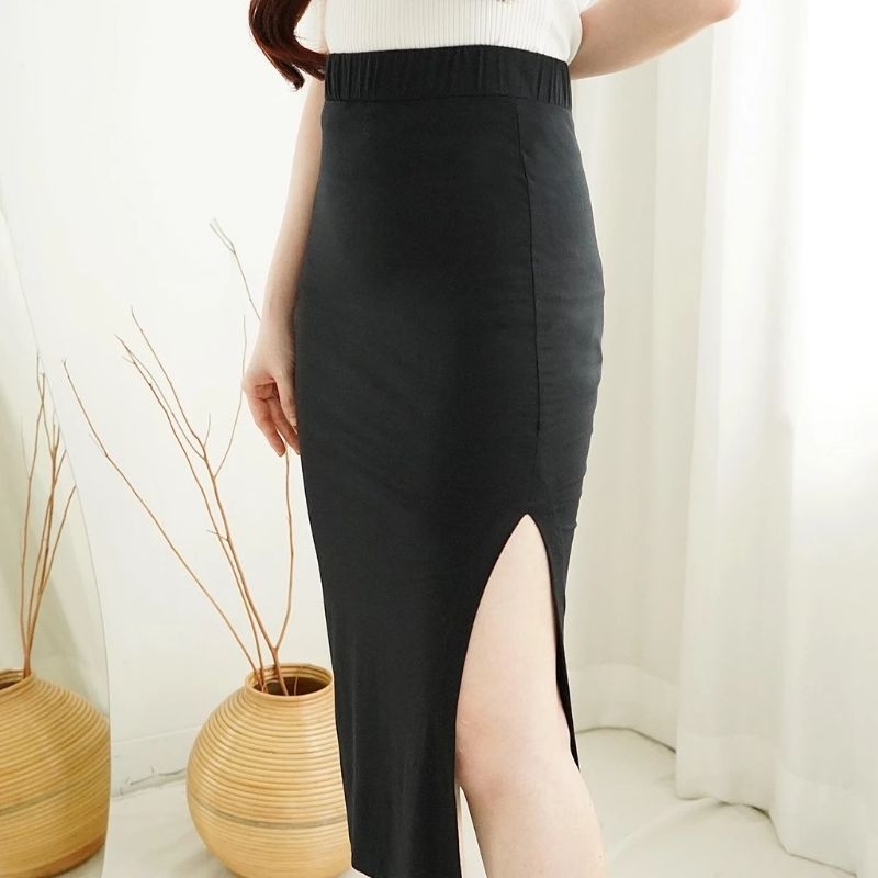 ROK SPAN HITAM - ROK SPAN SKIRT WANITA KOREAN STYLE BELAH SAMPING KIRI - ROK BELAH WANITA SLIT