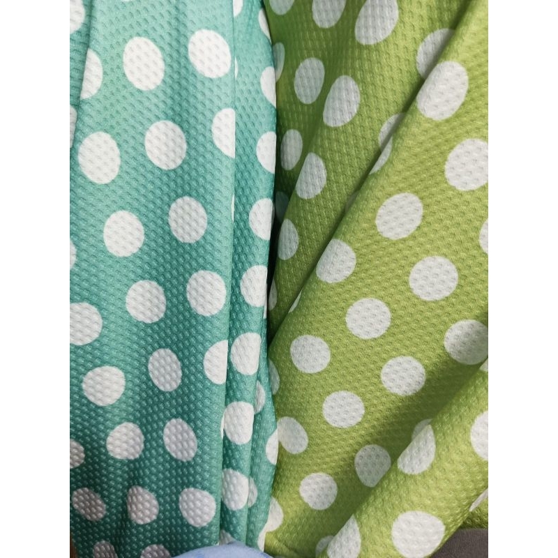 KAIN BAHAN SCUBA MOTIF POLKADOT