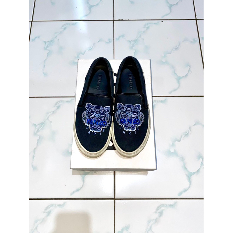 PRELOVED SEPATU SLIP ON KENZO