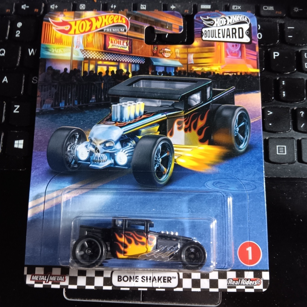 HOT WHEELS BOULEVARD BONE SHAKER HITAM