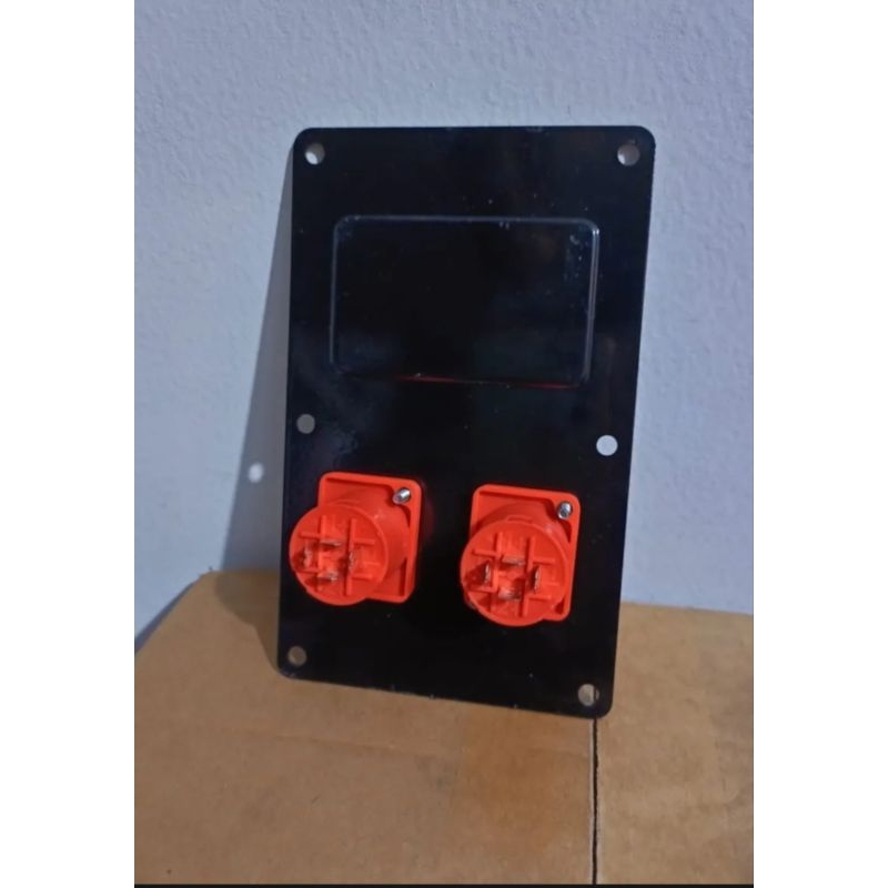 Plat Speakon Dudukan Line array 2 lubang besi 9x14,5cm
