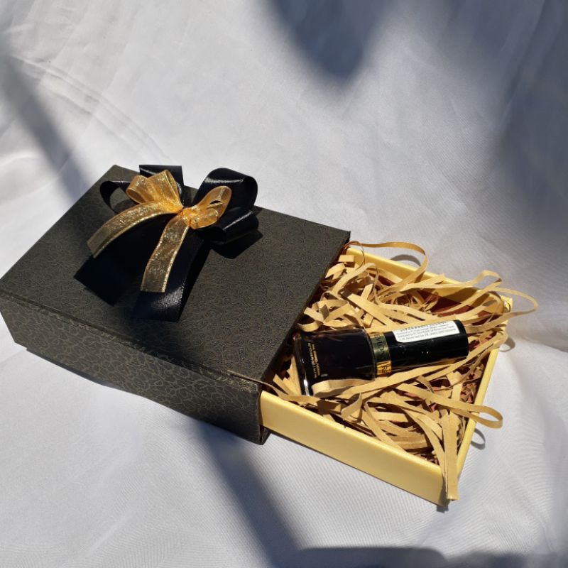 

Gift box kotak kado minigold model slide 15x10x3