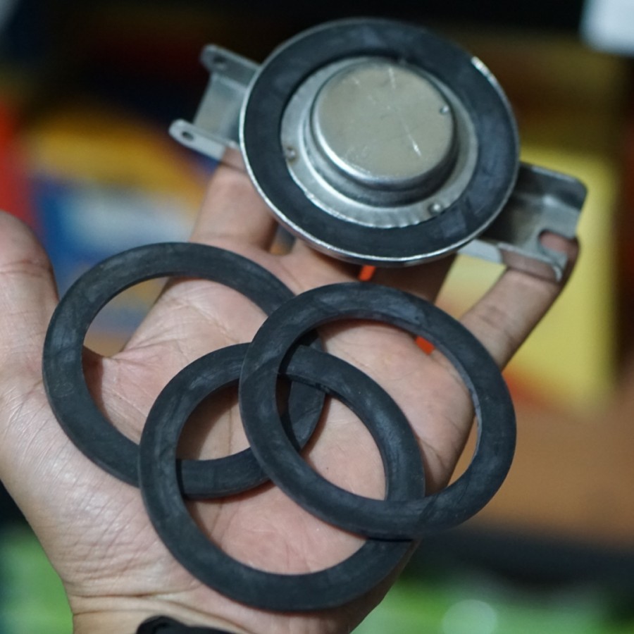 Karet Seal Tutup Tangki Bensin Vespa Super Sprint Model Original