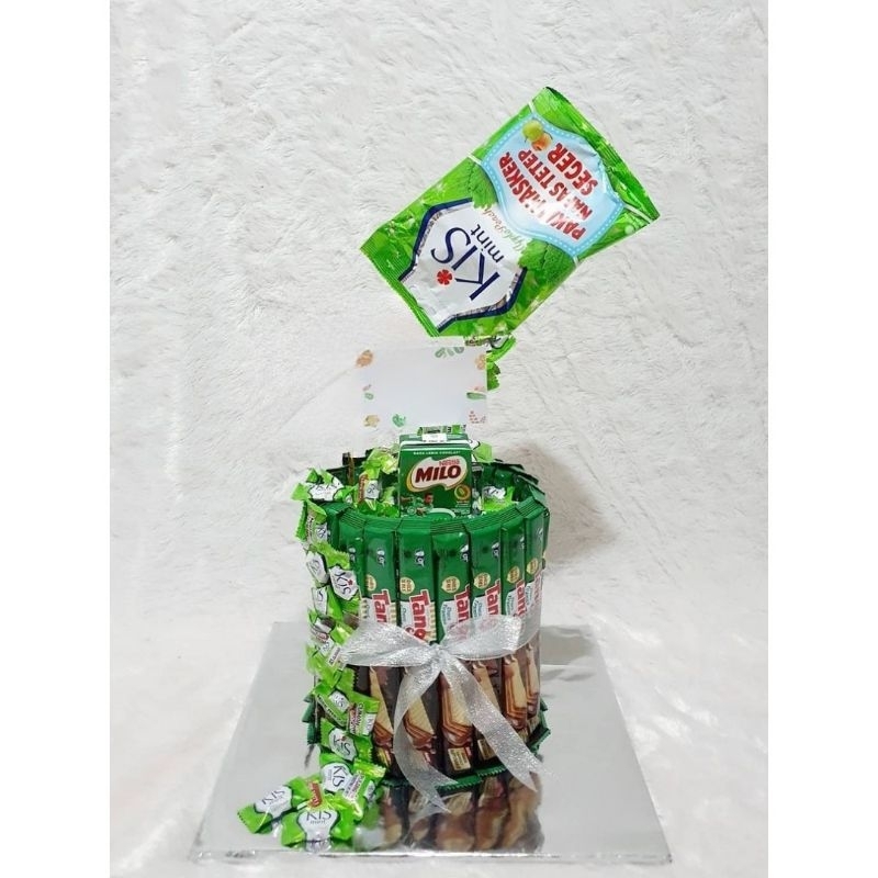 

Snack tower custom bisa 1 2 3 tingkat edisi warna hijau, tango susu milo permen kiss