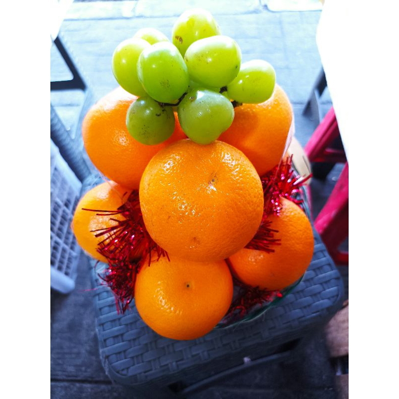 

parcel mini isinya mandarin plus anggur ijo