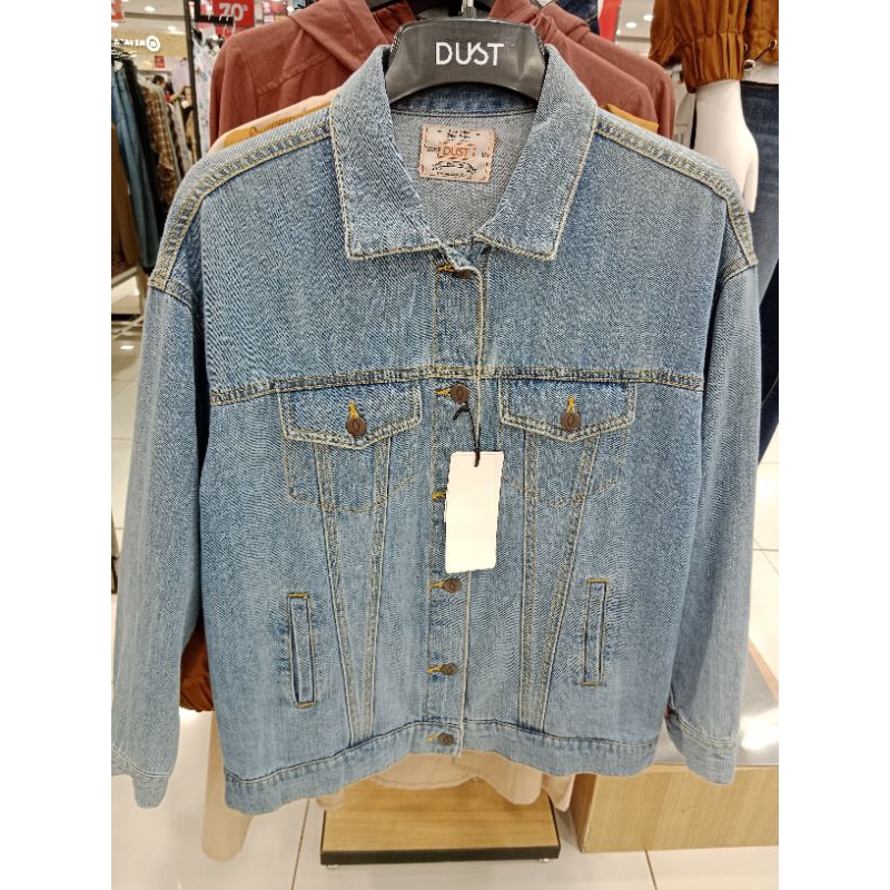 jaket by dust