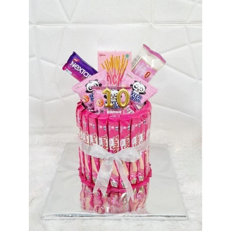 

Snack tower custom dua tingkat edisi warna pink, tango strawberry nextar hello panda