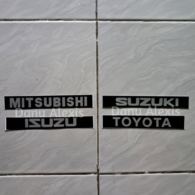 Stiker Lampu Belakang Plat Nomor Mobil Mitsubishi Suzuki Isuzu Toyota