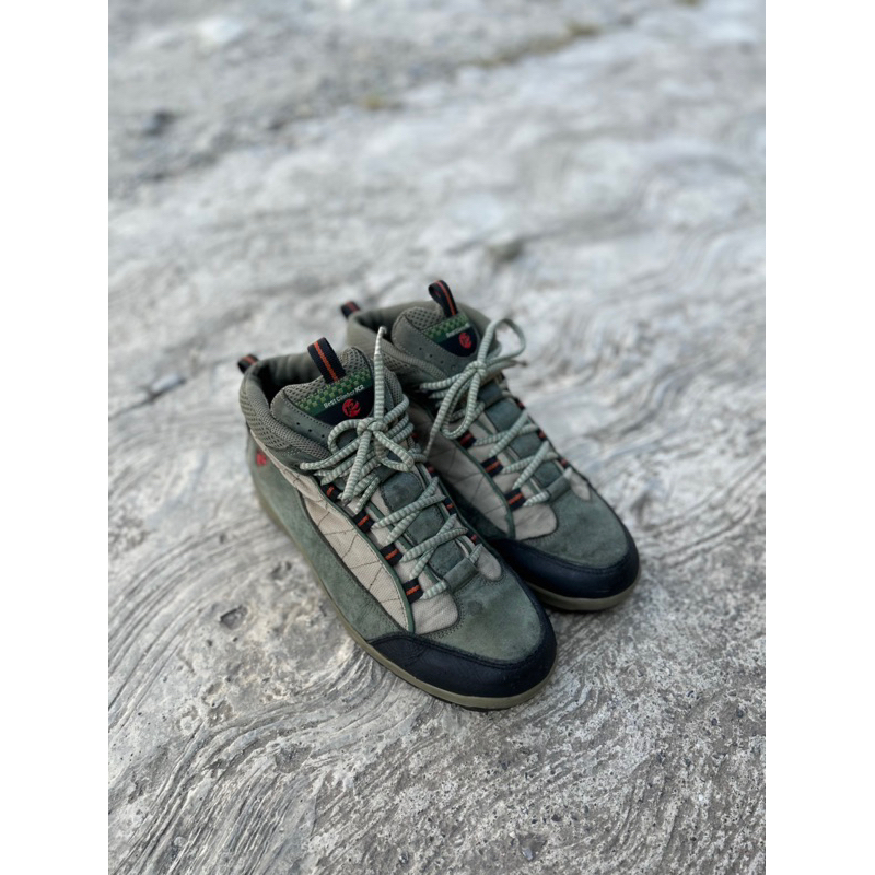 sepatu gunung second original k2