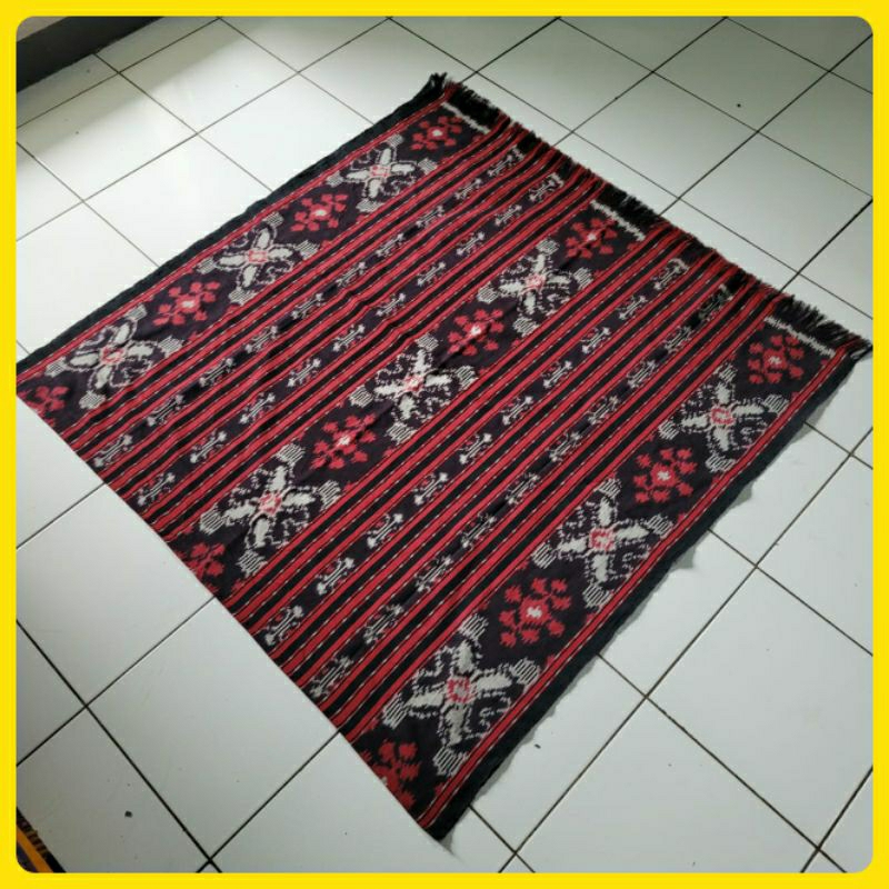 Tenun Merah Marron Kain Tenun motif silang kaen tenun jepara khas lombok tenun sumatra kain batik me