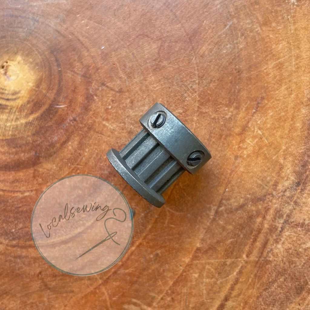 No. 241083 Polly/ Poli/ Poly Dinamo Mesin Jahit Karung NP7A / Pulley Dinamo Kecil Mesin Jahit Karung