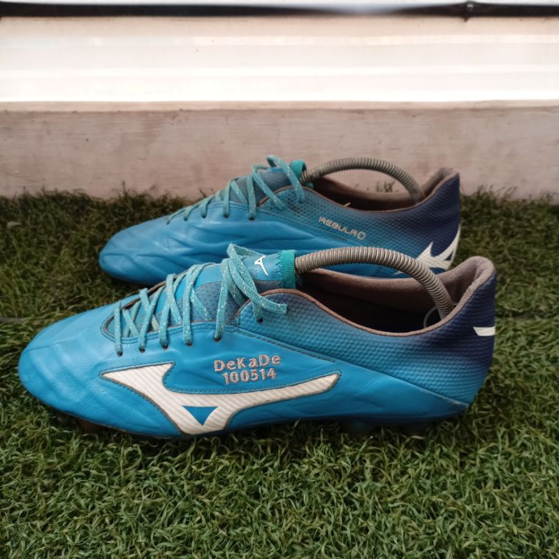 sepatu bola second topgrade mizuno rebula