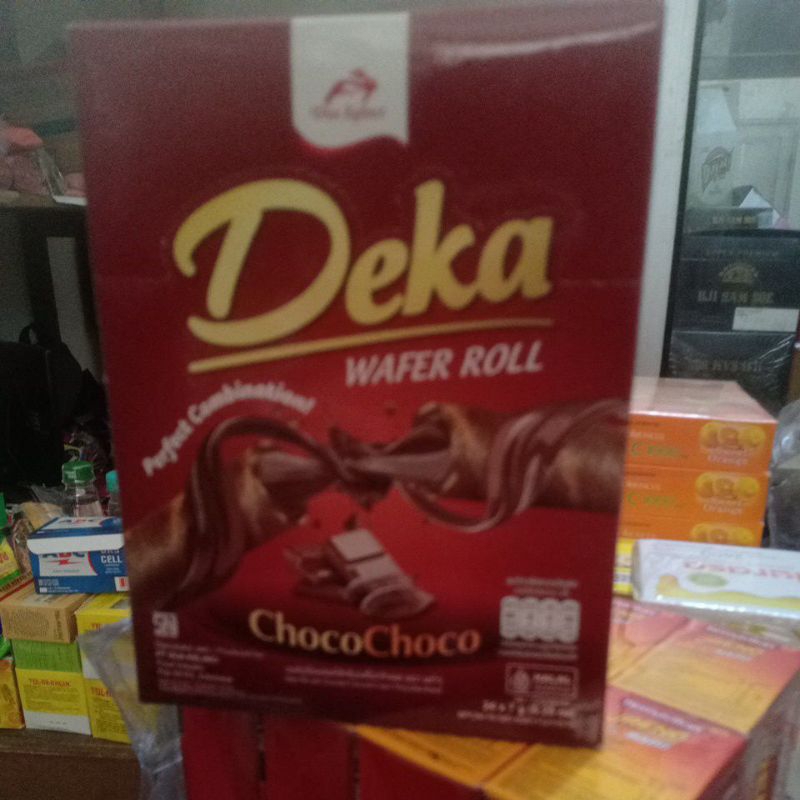 

deka wafer roll sekotak isi 24pcs