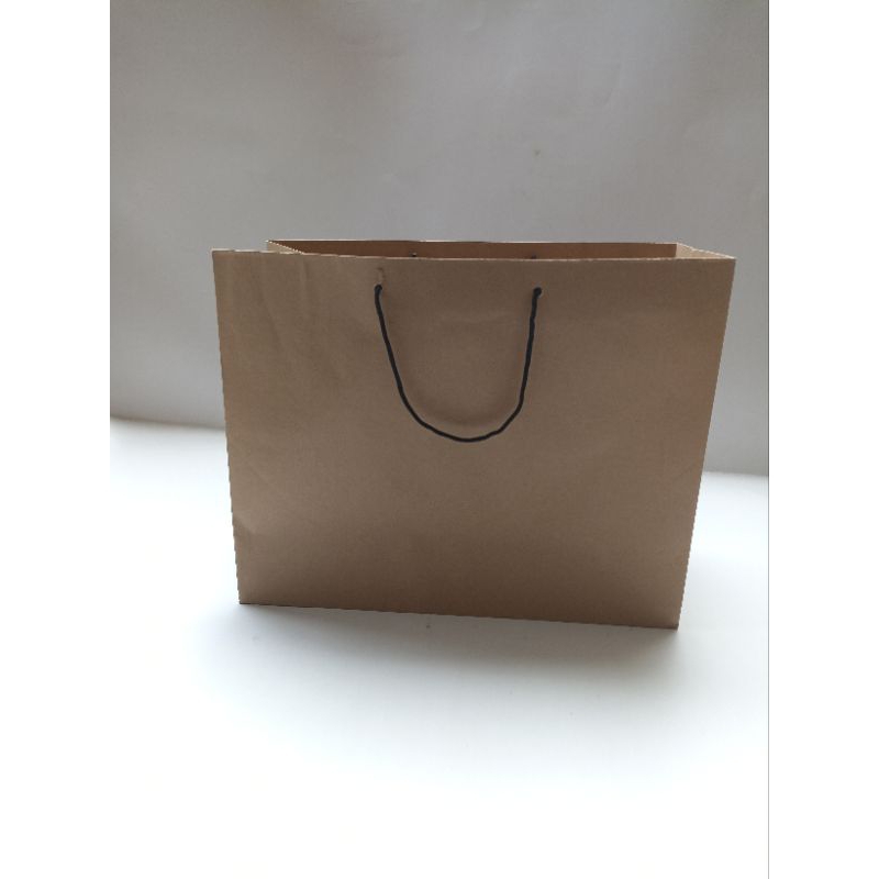 

paperbag/tas pakaging/buat sepatu polos