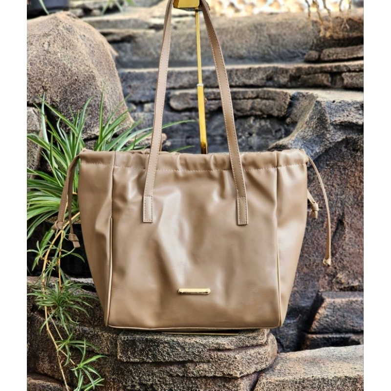 DISKON BESAR Totebag Alice - Tas Bahu premium Wanita - tas kuliah / tas bahu wanita import
