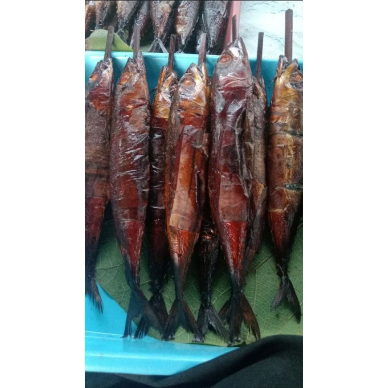 

ikan asap salem per pcs