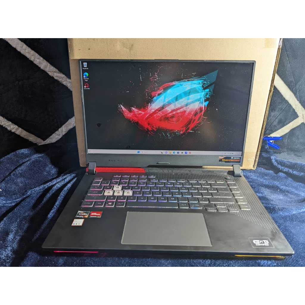 Laptop Gaming Asus ROG STRIX G513QY Ryzen 9 5900HX 16gb Radeon RX 6800 12gb Mulus