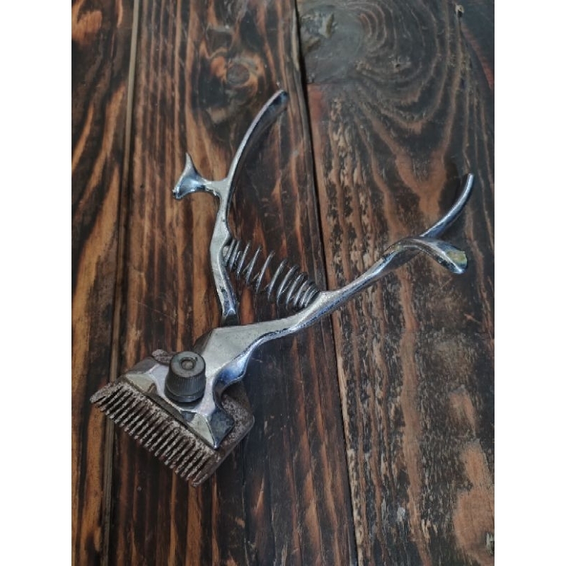 Alat cukur rambut manual