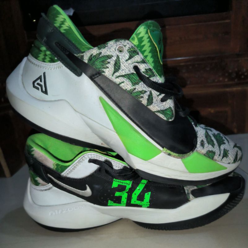 Nik3 Zoom Freak 2 Naija