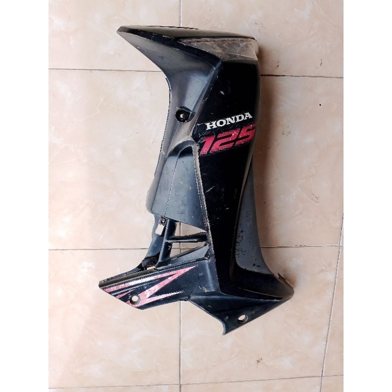 Sayap kanan Honda Supra x 125 Batman original