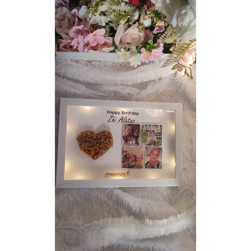 Kado Ulangtahun / kado wedding / kado anniversary / scrapframe / frame / flower in frame