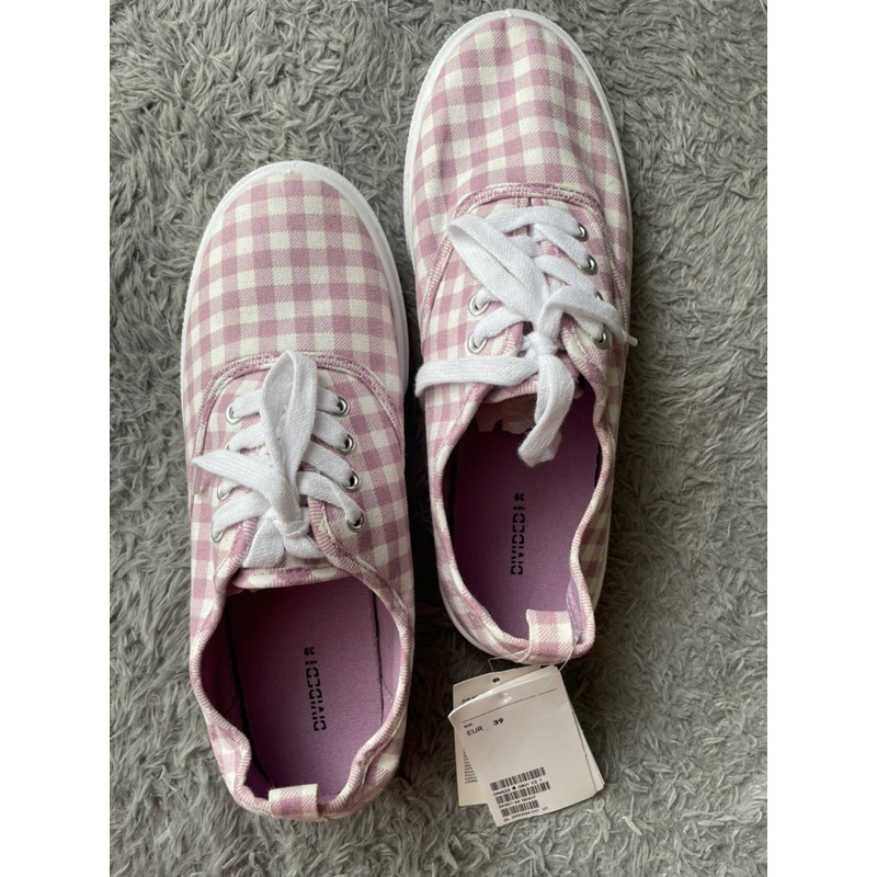 Sepatu Kanvas Divided H&M