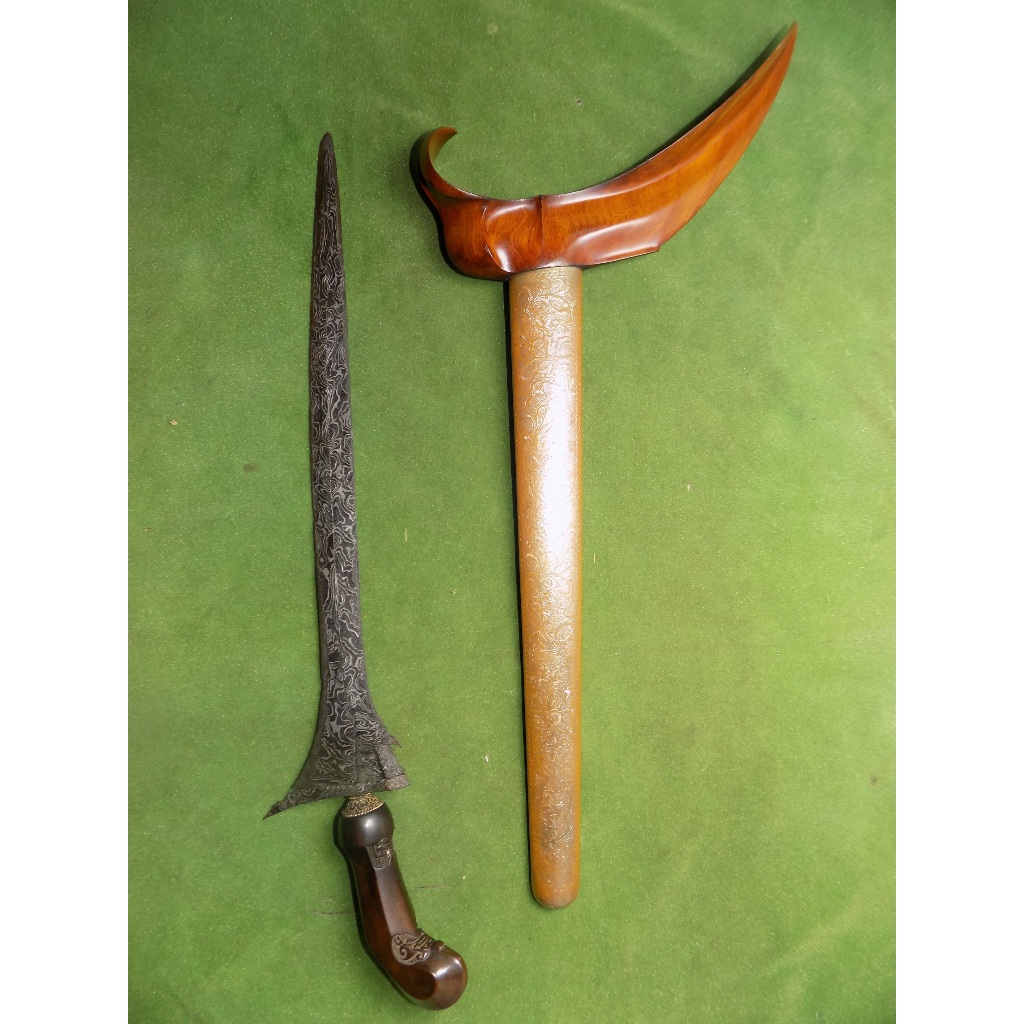 keris tumenggung pamor lar gangsir era hamengkubuwono 1