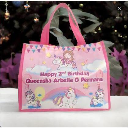 

Ready Stock Tas Souvenir Ulang Tahun Landskap Unicorn