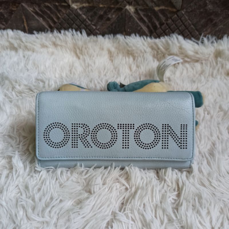 Dompet Oroton