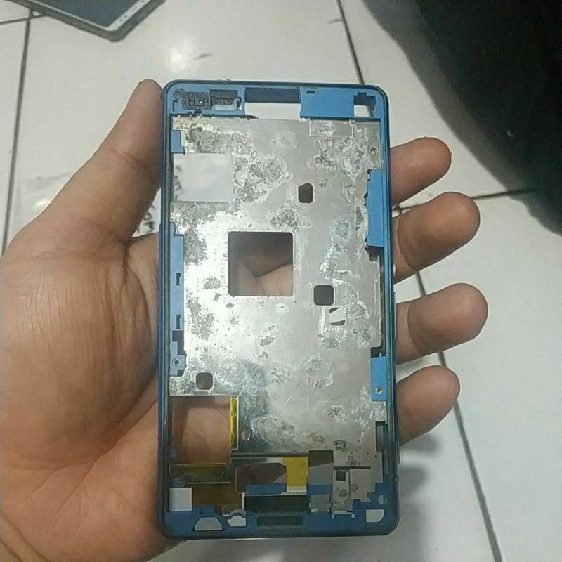 Tulangan bekas Sony z4 compact